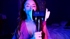 Masturbating Sexy Webcam Babe Big Boobs Webcam Solo