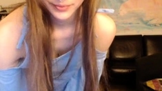 Amateur Webcam Teen Masturbates And Teases