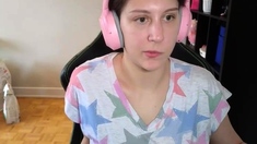 Brunette Solo Webcam Masturbation