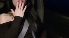 Natural brunette solo toying